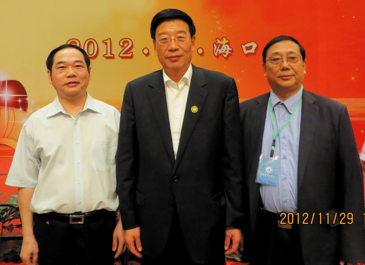 2012年，時(shí)任湖南省委書(shū)記徐守盛蒞臨?？谝暡?jpg